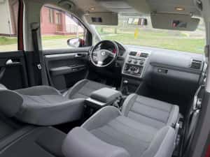 VW TOURAN 2.0tdi* 140cp* 2010* Impecabil!!! — miniatura 4