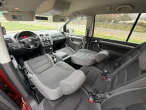 VW TOURAN 2.0tdi* 140cp* 2010* Impecabil!!! — miniatura 5