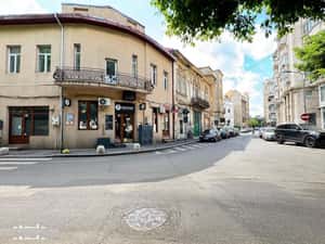 Spațiu renovat lângă Mitropolie | pretabil birouri | etaj 1 — miniatura 3