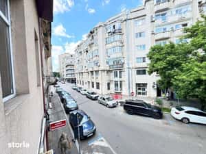 Spațiu renovat lângă Mitropolie | pretabil birouri | etaj 1 — miniatura 4