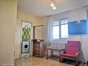 Ofer spre inchiriere garsoniera Piata Victoriei