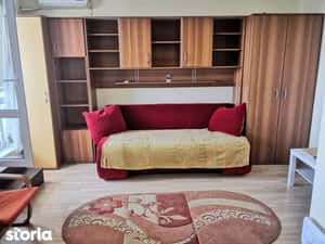 Ofer spre inchiriere garsoniera Piata Victoriei — miniatura 4