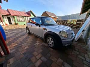 Mini Cooper 1.6 Benzină — miniatura 3