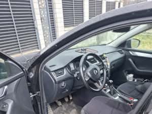 Skoda octavia 2017 1.6tdi — miniatura 4
