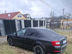 Skoda octavia 2017 1.6tdi — miniatura 7