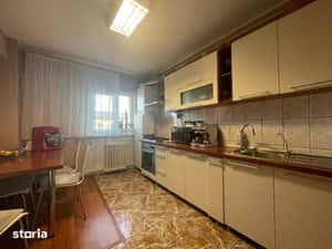 Apartament 3 camere zona Liceul Sportiv nr 8 — miniatura 6