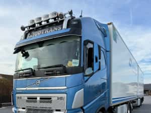 Vand camion frigorific tandem Volvo FH500 — miniatura 2