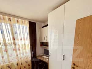 Iosia- Decebal, 3 camere, apartament mobilat, cu terasa de 20mp — miniatura 5