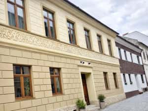 Refugiu urban lux, apartament spectaculos pe aleea pietonala a Postavarului,Centrul Istoric — miniatura 4