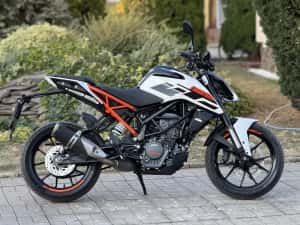 KTM Duke 125 ABS 7.000km(carte service) 2019 A1-16Ani — miniatura 3