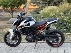 KTM Duke 125 ABS 7.000km(carte service) 2019 A1-16Ani — miniatura 7