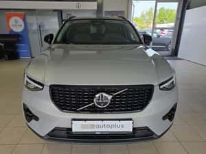 Volvo XC40 SUV second-hand 197 cp — miniatura 3
