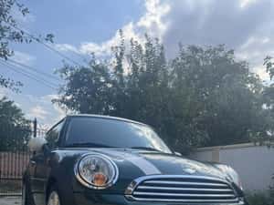 Mini Cooper, stare de funcționare foarte bună.