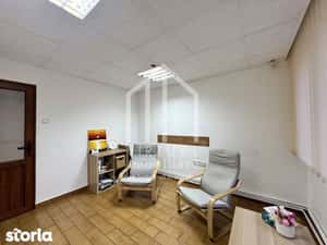 Apartament cu 3 camere, 55mp utili, decomandat, parter inalt, Centru — miniatura 6