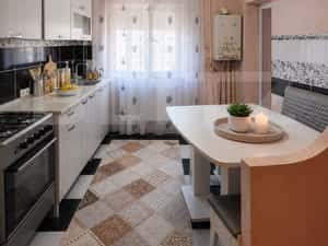 Apartament 2 camere decomandat, 56 mp, renovat, Micro 2 Orastie — miniatura 3