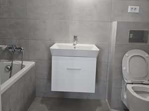 Garsoniera , la 3 minute de statia de Metrou Pacii — miniatura 5