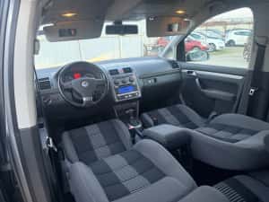 VW TOURAN 1.9 tdi* 105 cp* 2009* Automat* IMPECABIL!!! — miniatura 6
