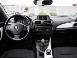 Bmw 118d X drive 4x4 2014 — miniatura 5