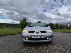 Renault Megane 2 Cabrio 2.0 //Climatronic//Impecabil //inscris Ro //Benzina //179.000 km// — miniatura 2