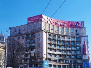 Apartament 2 camere de vânzare – 50 m² – zonă premium (La Coloane ) - — miniatura 2
