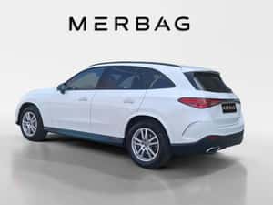 Mercedes-Benz GLC 200 SUV plug-in hybrid 2023 — miniatura 4
