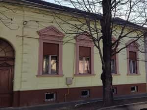 Vand casa 4 camere zona Ultracentrala