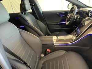 Mercedes-Benz C 300 Automată 313 HP Hibrid (B/E) — miniatura 4