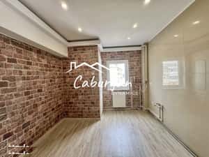 Apartament cu 3 camere, 71mp utili, etaj 7/8, B-dul Mihai Viteazu — miniatura 3