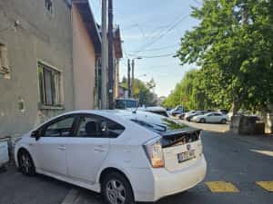 URGENT Toyota Prius 3 — miniatura 3