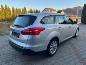 Ford Focus 1.5i euro 6 — miniatura 5