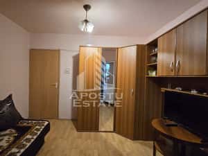 Apartament cu 4 camere de vânzare, zona Lipovei, Timișoara — miniatura 5