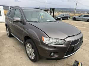 Dezmembrez / Dezmembrari / Piese / Accesorii Mitsubishi outlander 2010 2.2 hdi 4HK 4x4 automat volan stanga — miniatura 6