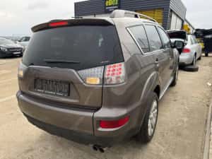 Dezmembrez / Dezmembrari / Piese / Accesorii Mitsubishi outlander 2010 2.2 hdi 4HK 4x4 automat volan stanga — miniatura 7