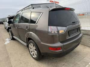 Dezmembrez / Dezmembrari / Piese / Accesorii Mitsubishi outlander 2010 2.2 hdi 4HK 4x4 automat volan stanga — miniatura 8