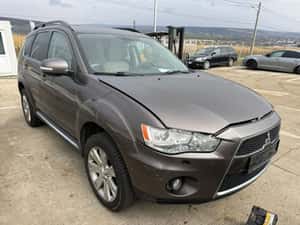 Dezmembrez / Dezmembrari / Piese / Accesorii Mitsubishi outlander 2010 2.2 hdi 4HK 4x4 automat volan stanga — miniatura 10