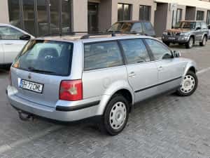Volkswagen Passat B5.5 1.9AVF CUTIE AUTOMATĂ 2005! — miniatura 4