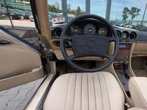 Mercedes-Benz SL 560 Cabrio - Vehicul Istoric — miniatura 2