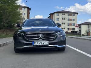Mercedes E300e Avangarde Plug-in Hibrid Benzina + Electric An 2021 — miniatura 2