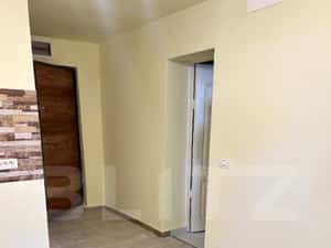 Apartament cu 2 camere, semicentral — miniatura 3