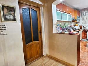 Apartament 3 camere,mobilat si utilat,2 locuri de parcare, zona Scoala nr.2 — miniatura 5