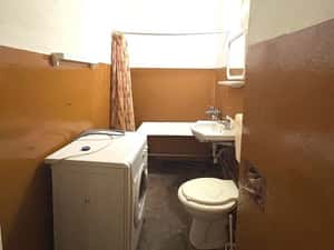 Garsoniera 30mp zona T.Vladimirescu etaj 1 34.000eur neg — miniatura 5
