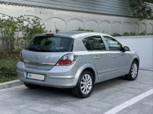 Opel astra H 74000 km 1.6 benzina 115 cp unic proprietar cu clima — miniatura 4