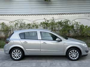 Opel astra H 74000 km 1.6 benzina 115 cp unic proprietar cu clima — miniatura 7