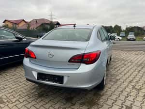 Opel Astra 2014, Diesel, 224.000 km, 6.999 EUR — miniatura 3