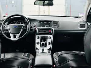 VOLVO V60 OCEAN RACE - Vehicul second-hand — miniatura 6