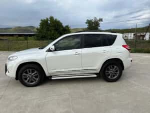 Toyota RAV-4 2.2 D-4D — miniatura 8