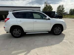 Toyota RAV-4 2.2 D-4D — miniatura 9