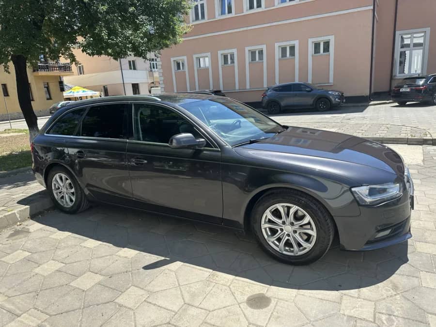 Audi A4 Avant 2013 — fotografie 1 din 10