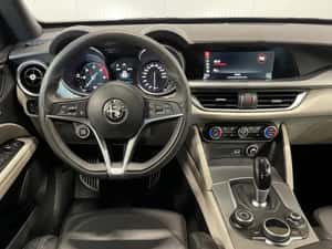 Alfa Romeo Stelvio 2020, 190 cp, Automată, 118.900 km — miniatura 5