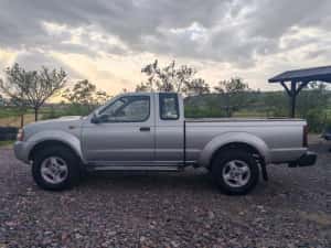 Nissan Navara D 22 4X4 2003 — miniatura 6